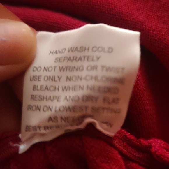 New Large Women's Long Sleeve (pink red) - Picture 6 of 7